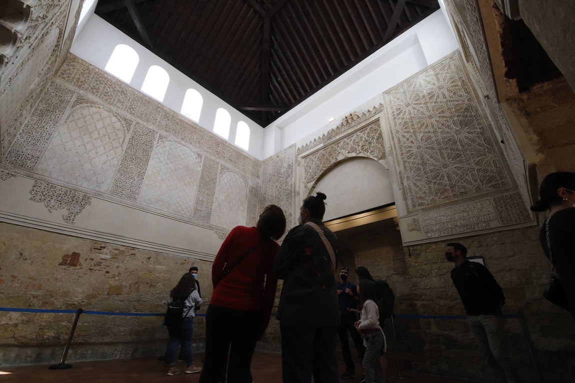 El ambiente turístico el Miércoles Santo en Córdoba, en imágenes