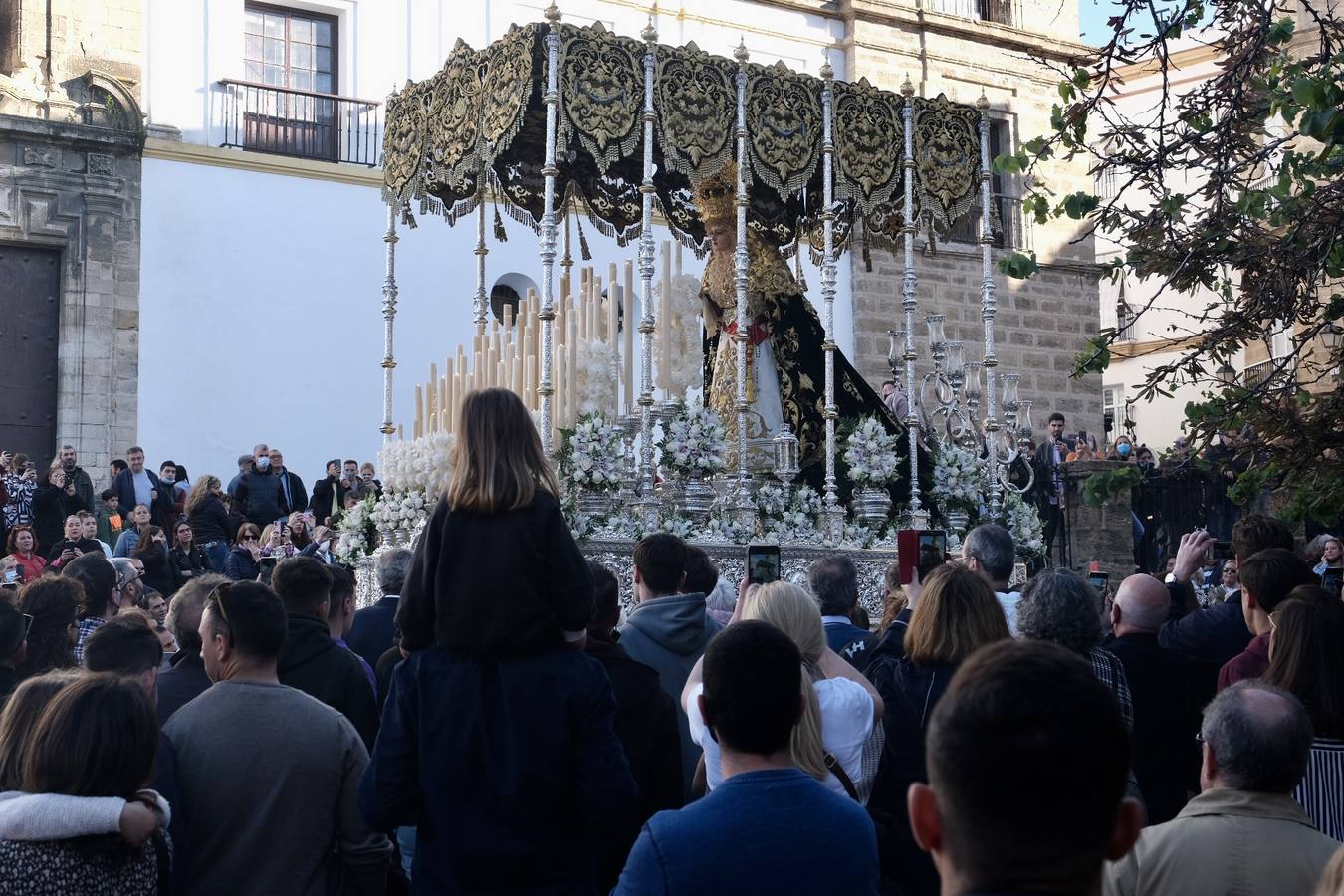 Fotos: Cigarreras, el Miércoles Santo en Cádiz