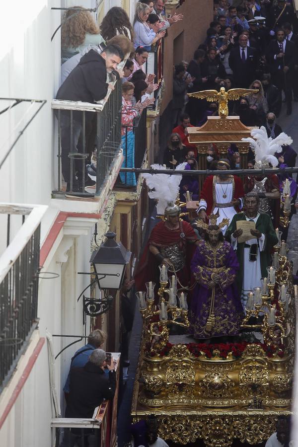 Fotos: Sentencia recorre las calles de Cádiz el Miércoles Santo