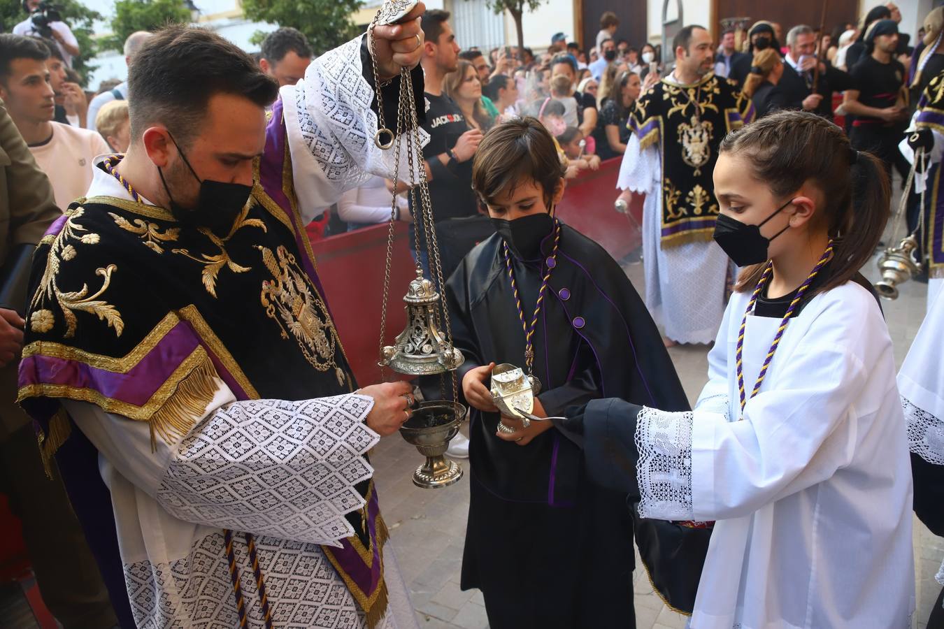 Jueves Santo | El clasicismo de la procesión de las Angustias de Córdoba, en imágenes