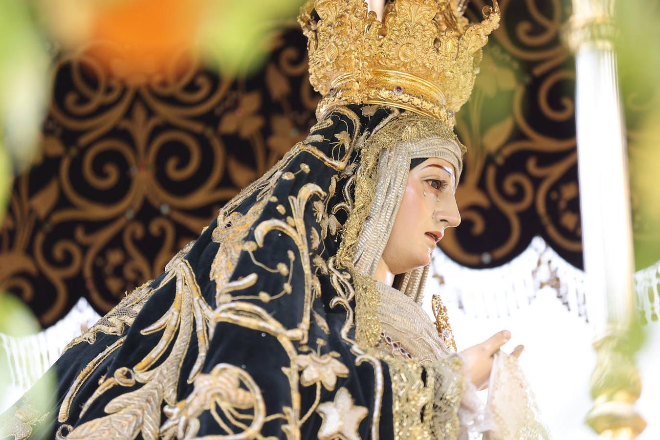 Jueves Santo | La radiante procesión del Caído de Córdoba, en imágenes