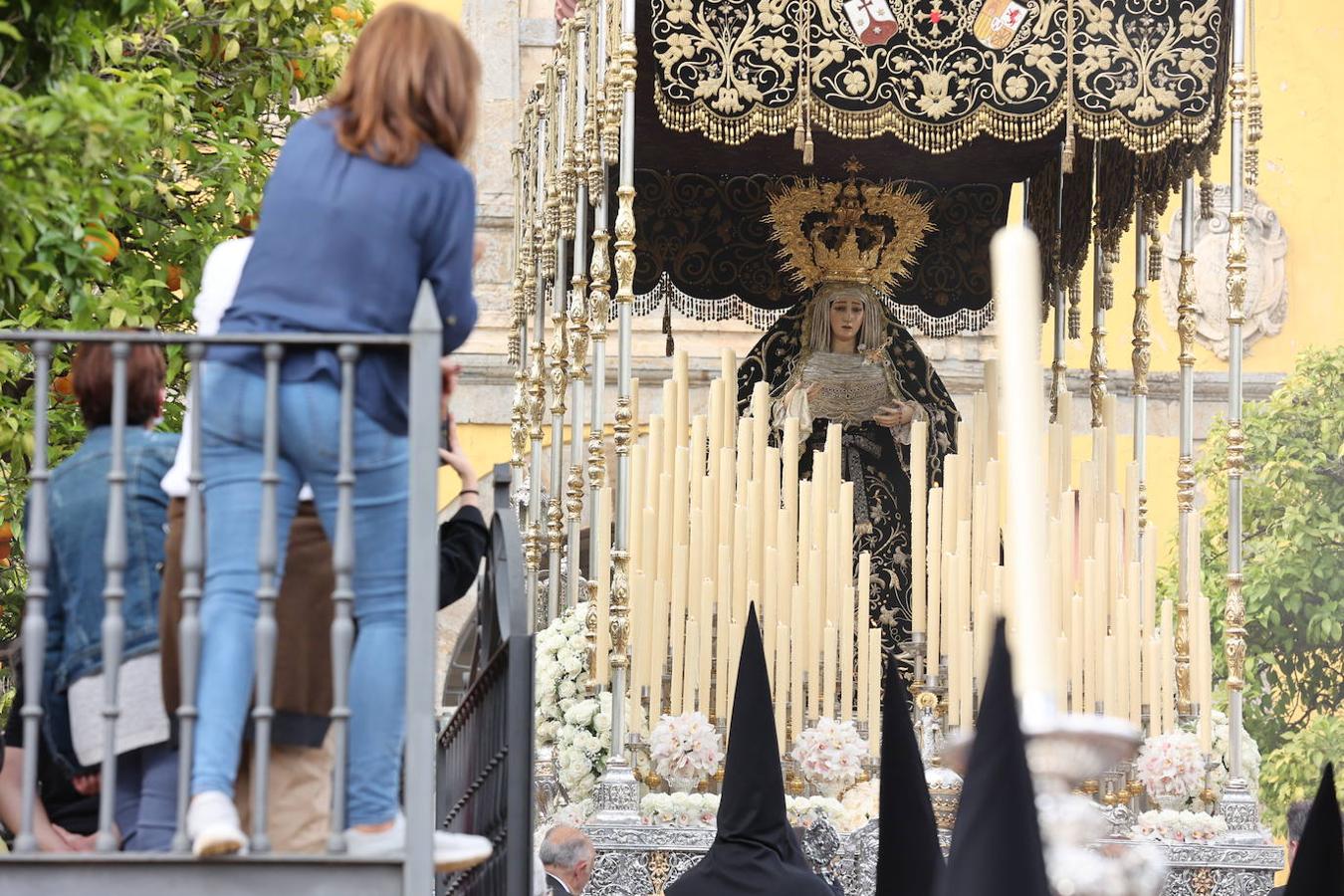 Jueves Santo | La radiante procesión del Caído de Córdoba, en imágenes