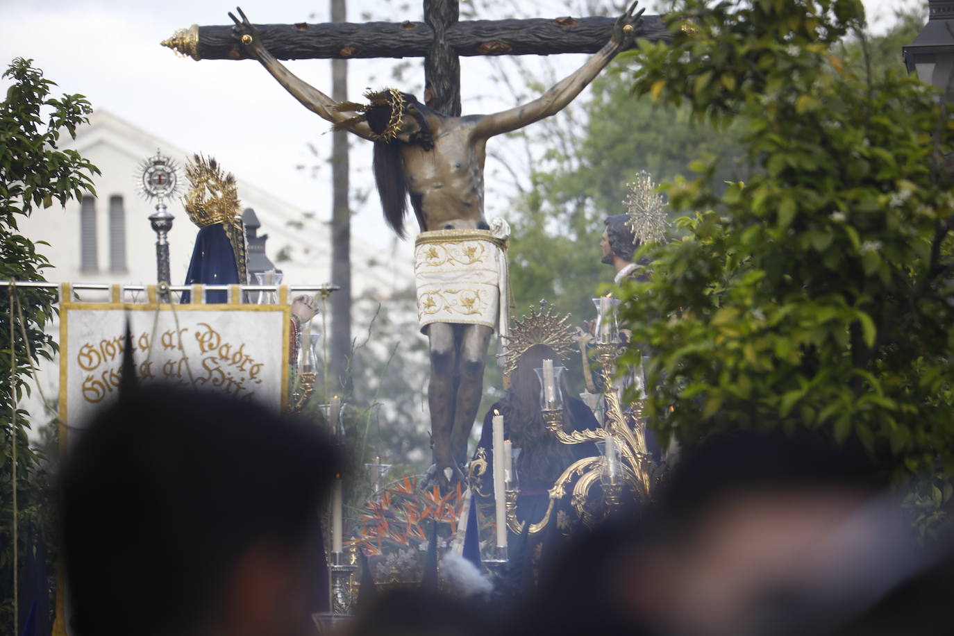 Jueves Santo | La popular procesión del Cristo de Gracia de Córdoba, en imágenes