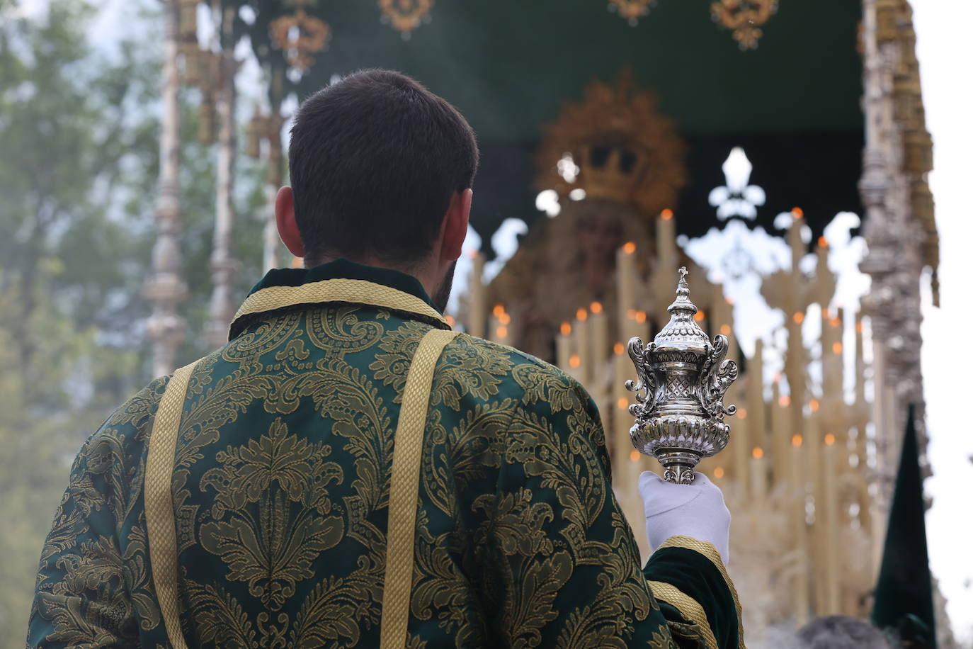 Jueves Santo | La histórica salida de la Sagrada Cena de Córdoba, en imágenes