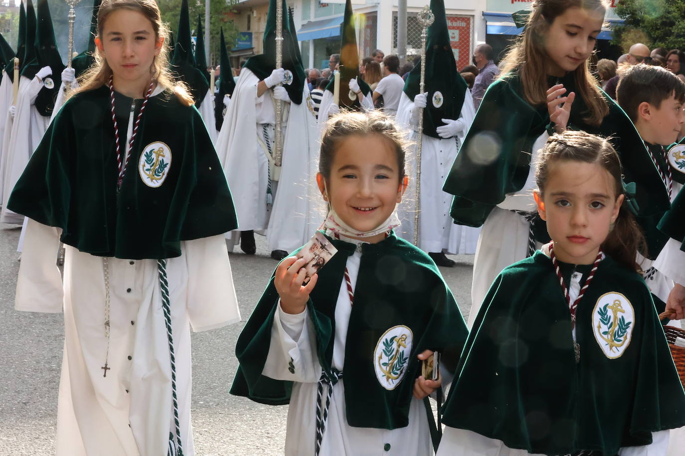 Jueves Santo | La histórica salida de la Sagrada Cena de Córdoba, en imágenes