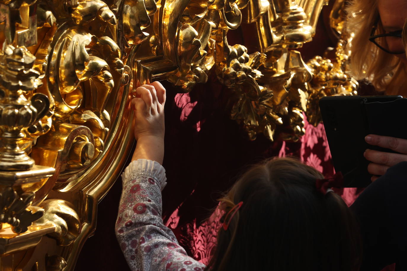 Jueves Santo | La histórica salida de la Sagrada Cena de Córdoba, en imágenes