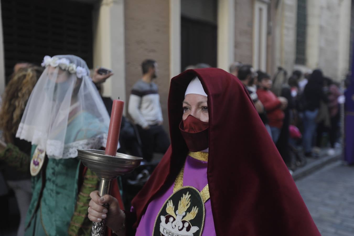 Fotos: La hermandad de Afligidos, el Jueves Santo en Cádiz