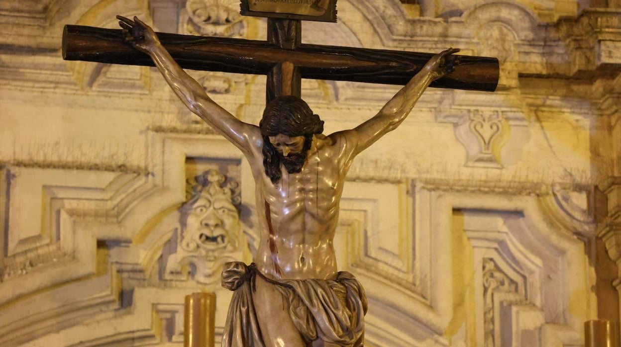 El intimismo de la procesión de la Buena Muerte de Córdoba, en imágenes