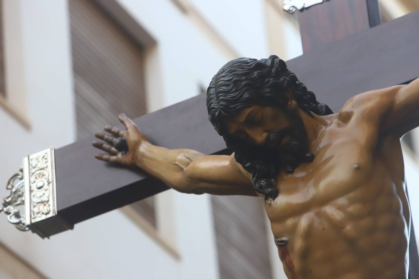 Viernes Santo | La devoción en la procesión de los Dolores, en imágenes