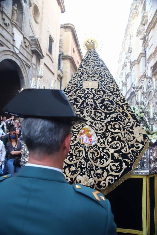 Viernes Santo | La devoción en la procesión de los Dolores, en imágenes