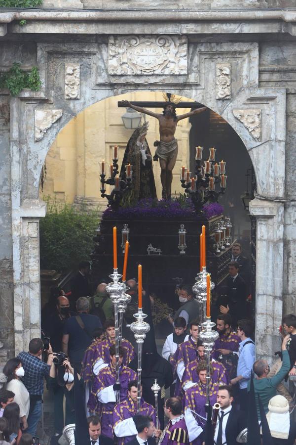 Viernes Santo | La hermosa procesión de la Expiración de Córdoba, en imágenes