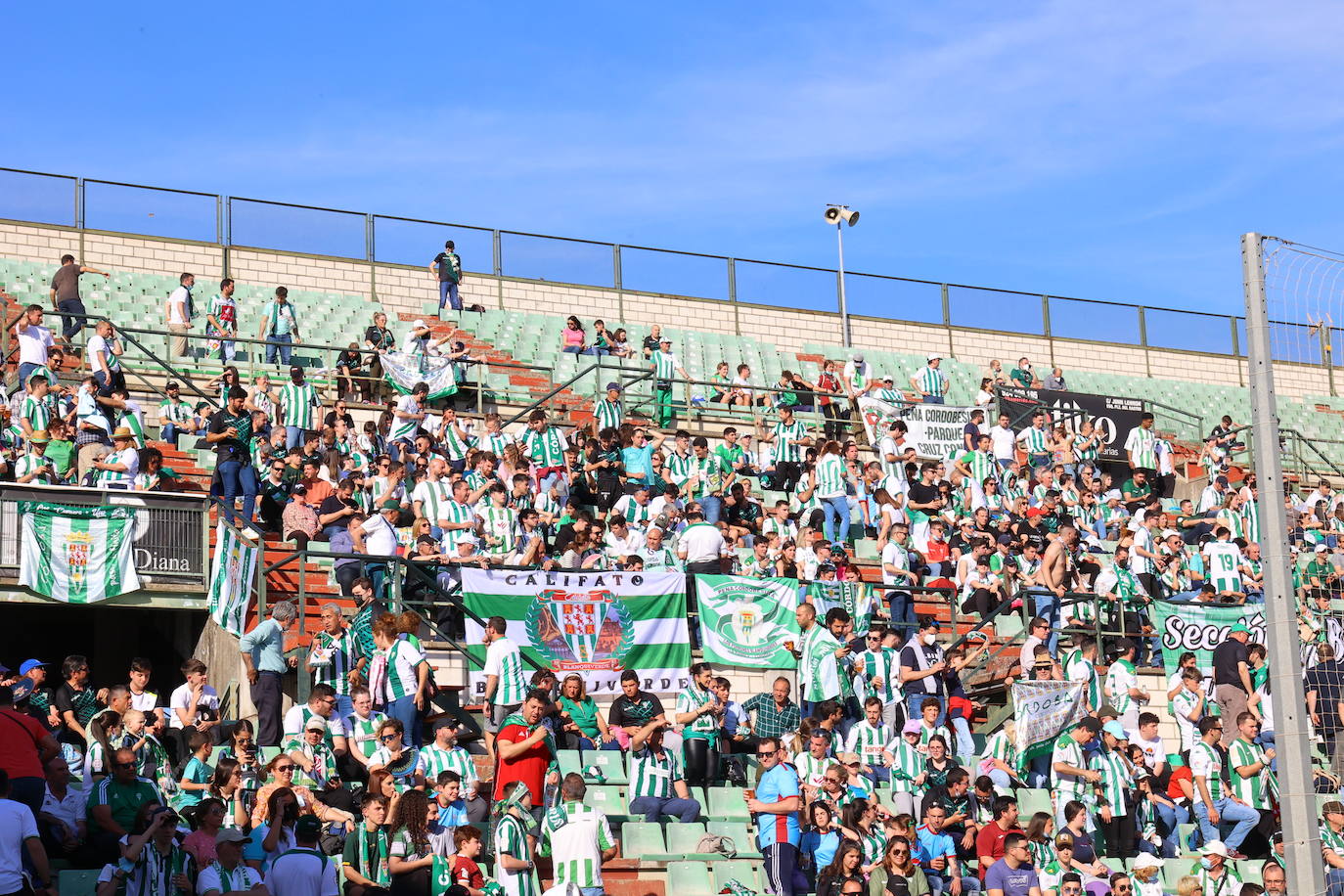 Así lo han vivido los mil cordobesistas del AD Mérida - Córdoba CF