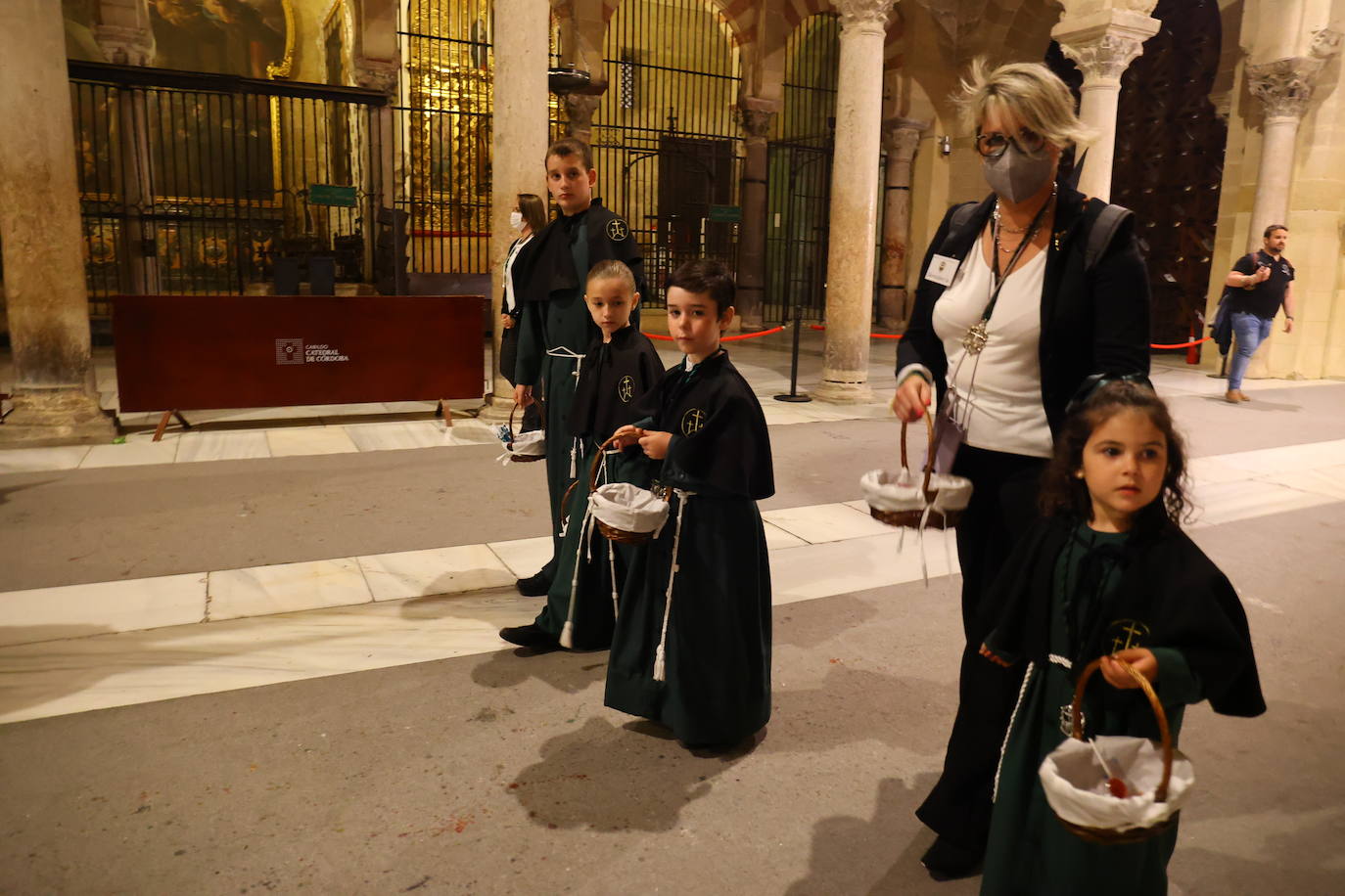 En imágenes, el histórico estreno de la Conversión en la carrera oficial de la Semana Santa de Córdoba