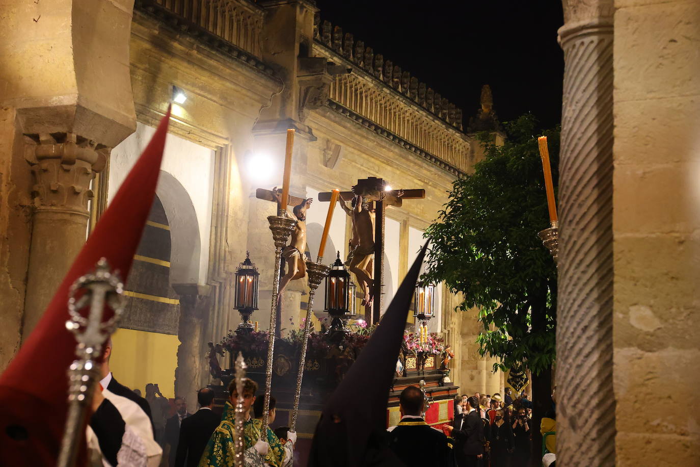 En imágenes, el histórico estreno de la Conversión en la carrera oficial de la Semana Santa de Córdoba