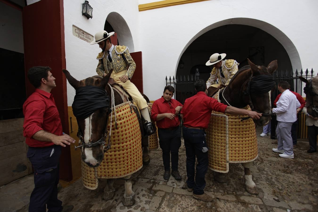 Corrida del Domingo de Resurrección en Sevilla con Morante de la Puebla, Juan Ortega y Pablo Aguado. JUAN FLORES