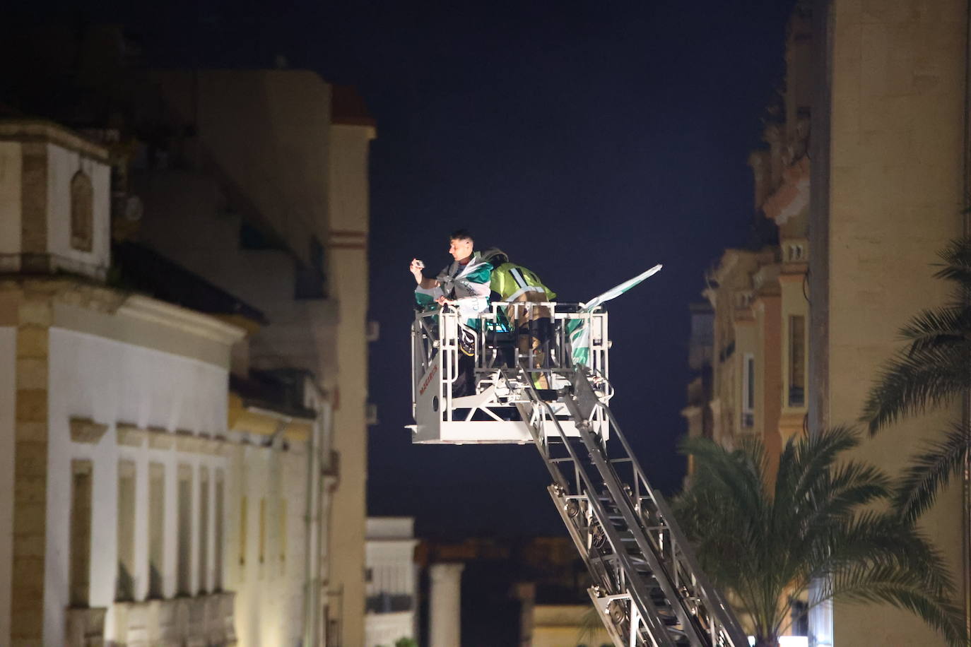 La celebración de los jugadores del Córdoba CF en Las Tendillas, en imágenes