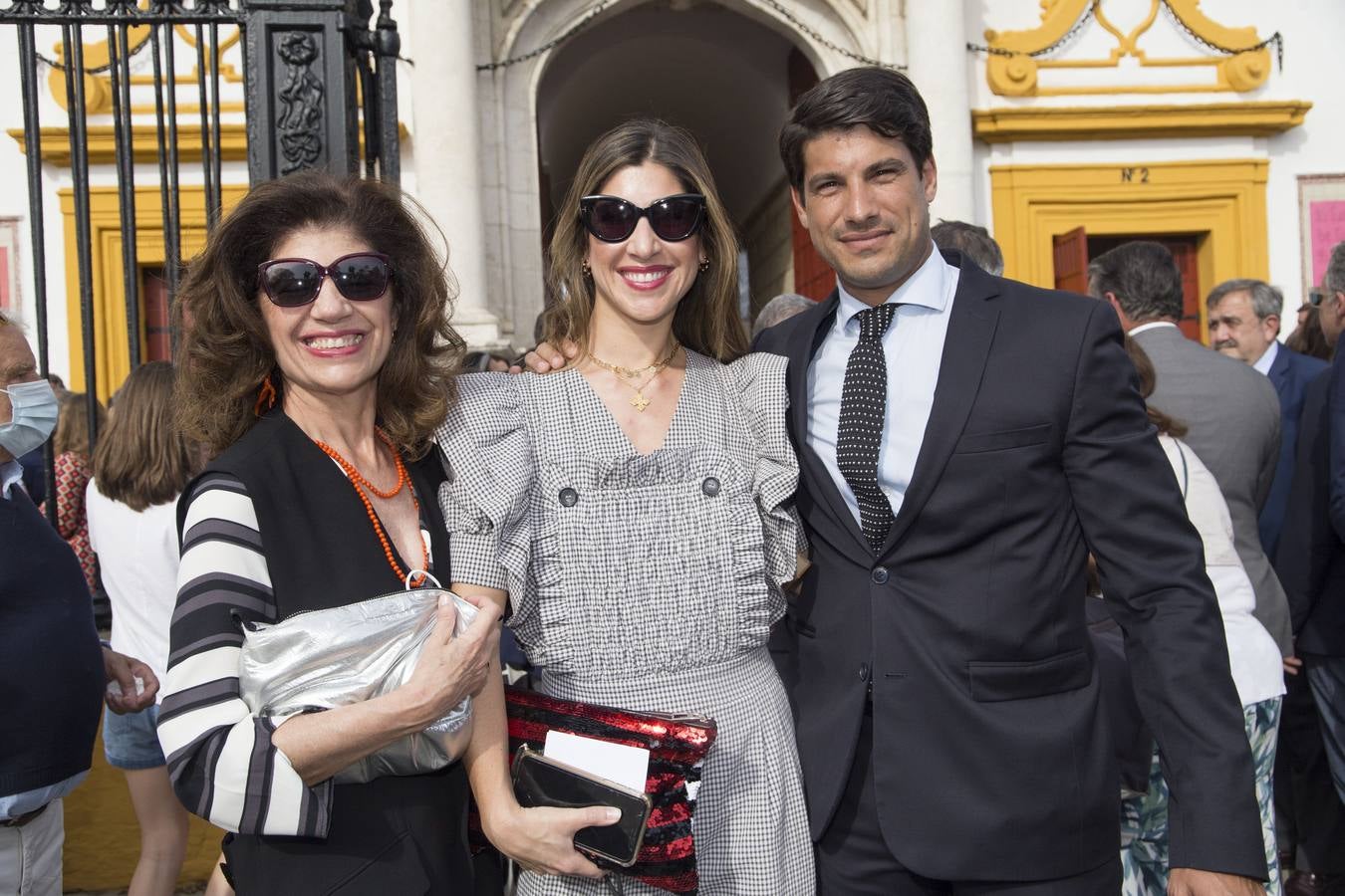 Mara Algarra, Aurora Muñoz y Romualdo Lauret. ROCÍO RUZ