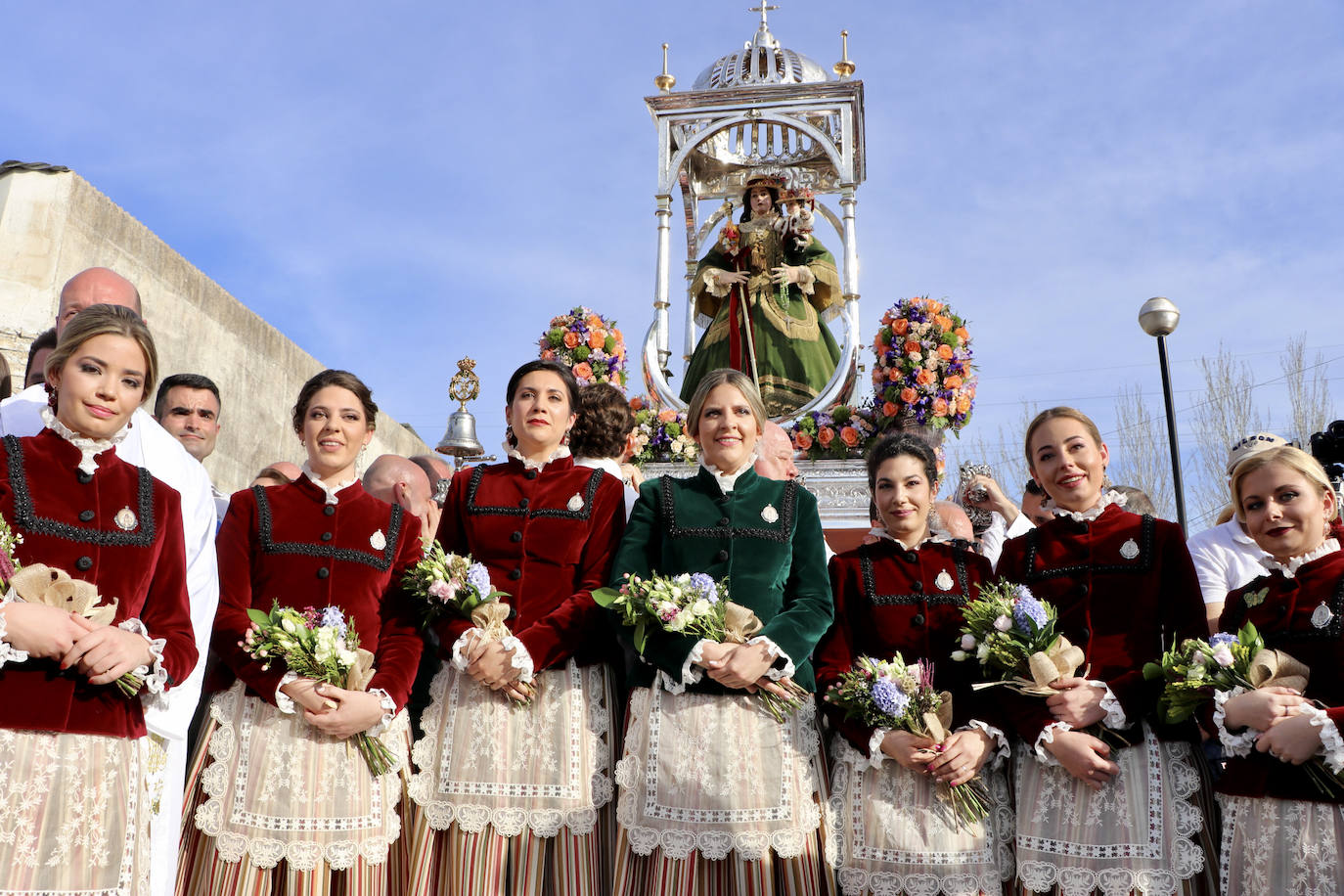 La multitudinaria romería de Bajada de la Virgen de Araceli a Lucena, en imágenes