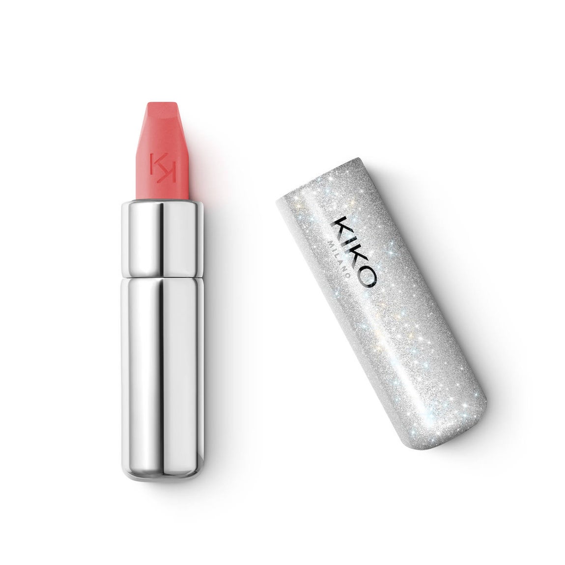 Labial Happy B-Day Bellezza! Velvet Passion Matte Lipstick de Kiko Milano (9,99 €). Un labial mate, con una textura cremosa y fundente que aporta confort a los labios y un efecto aterciopelado.