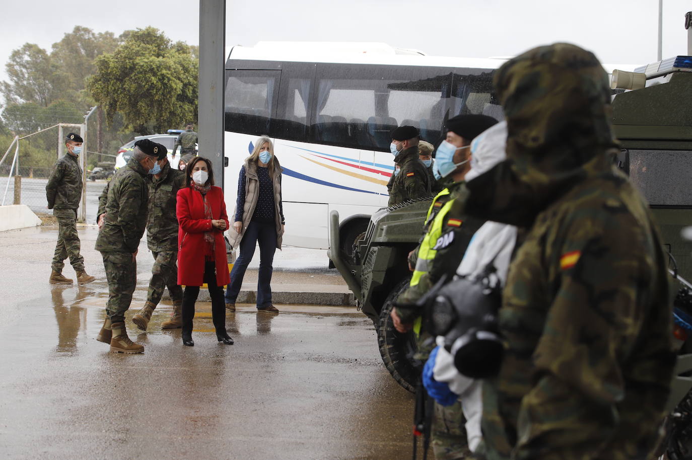 La visita de la ministra de Defensa a los soldados de la BRI X, en imágenes