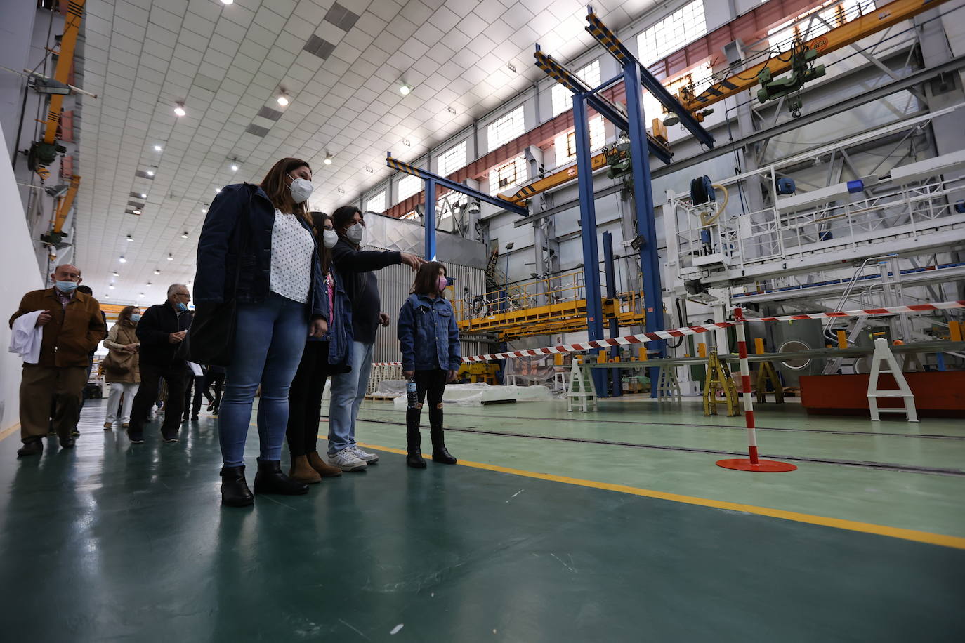 El trabajo en Hitachi, la antigua ABB en Córdoba, en imágenes