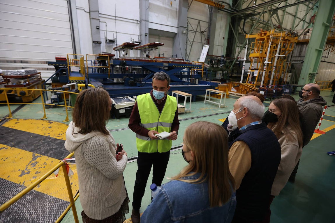 El trabajo en Hitachi, la antigua ABB en Córdoba, en imágenes