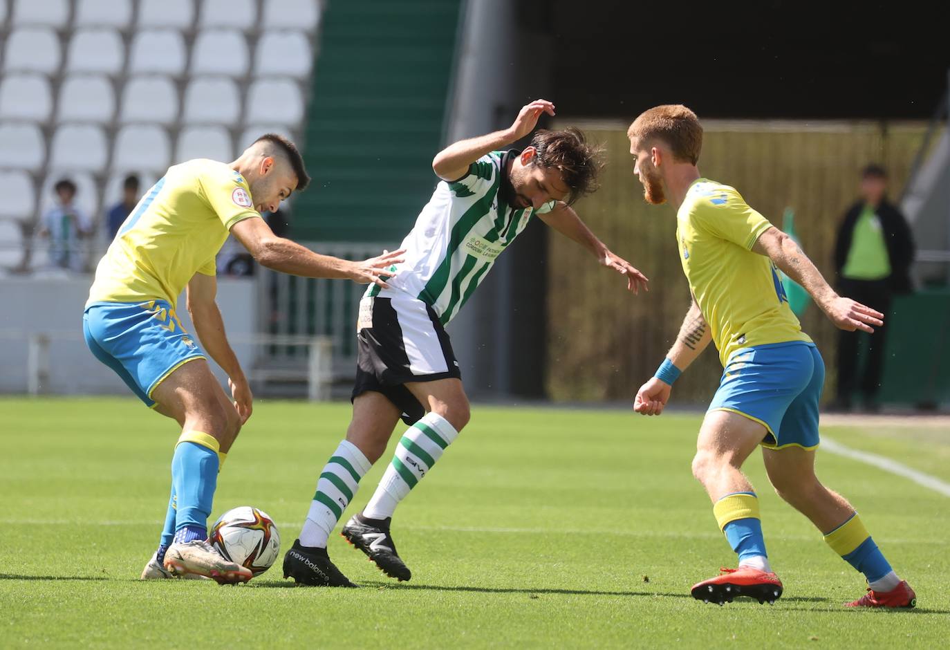 Las mejores jugadas del Córdoba CF-Las Palmas, en imágenes