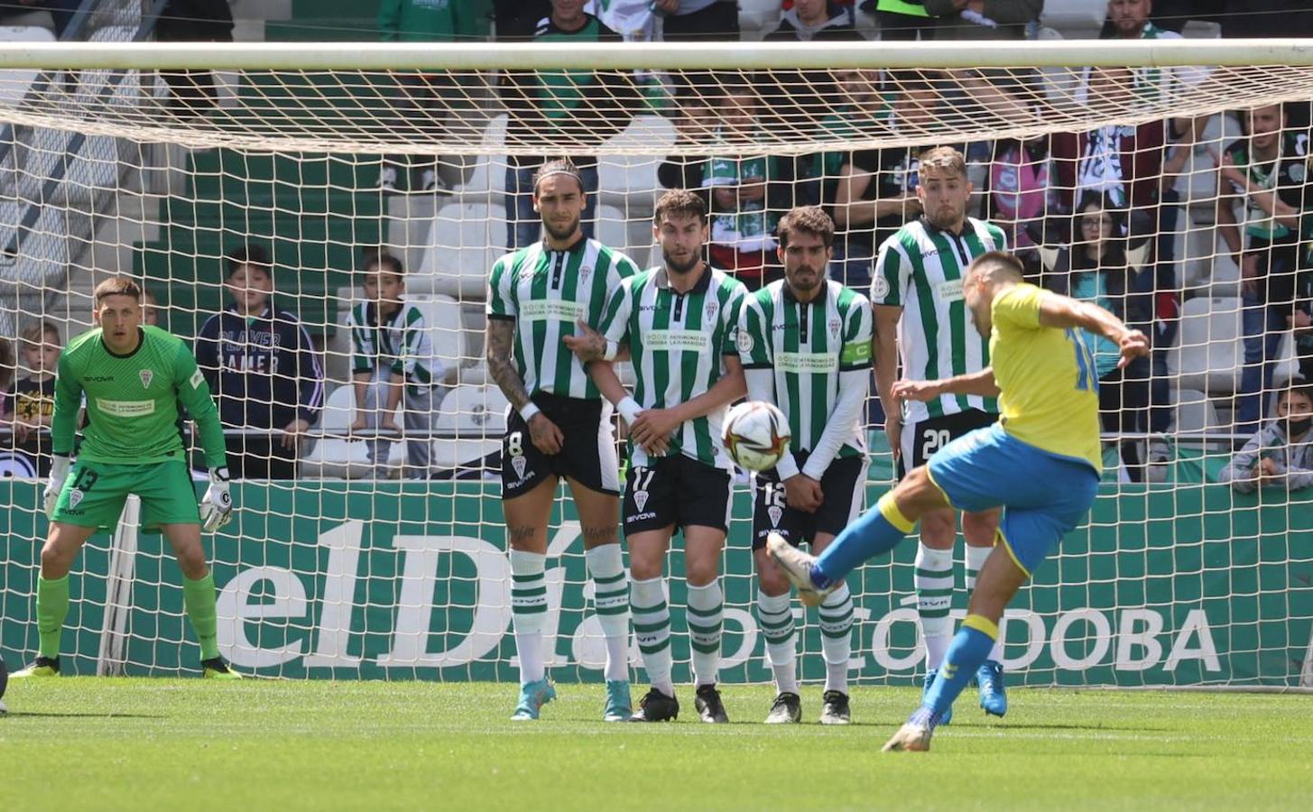 Las mejores jugadas del Córdoba CF-Las Palmas, en imágenes