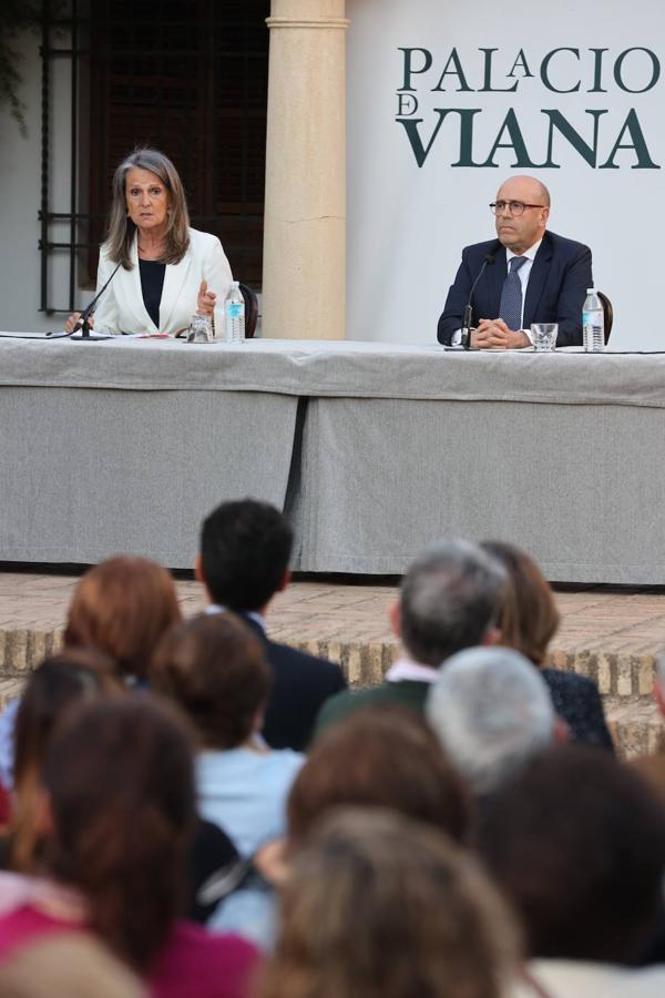 Isabel San Sebastián en el ciclo de novela histórica de Córdoba, en imágenes