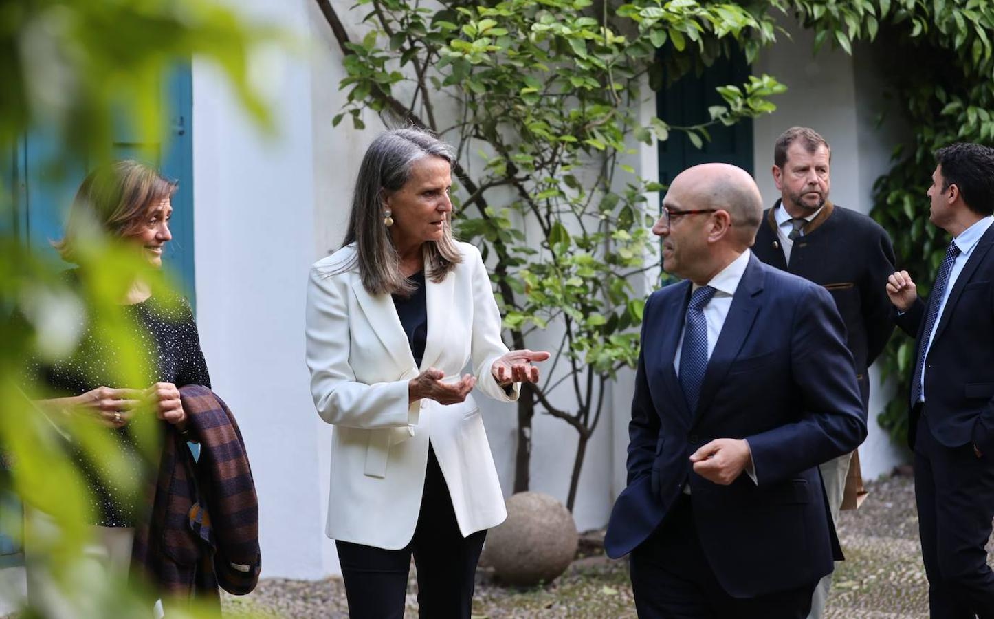 Isabel San Sebastián en el ciclo de novela histórica de Córdoba, en imágenes