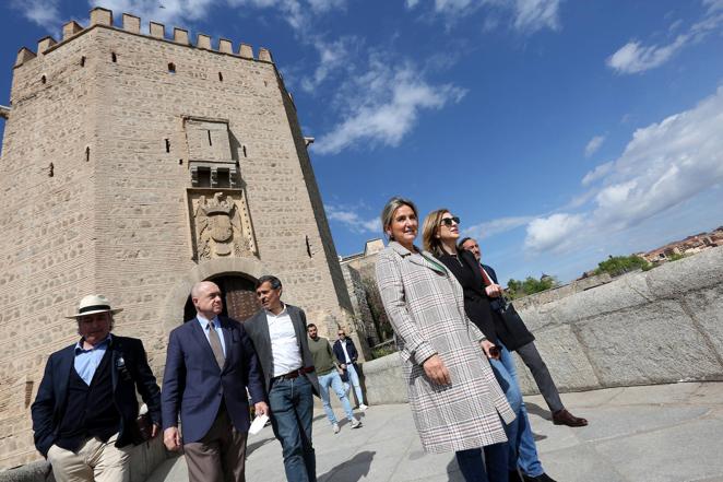 Las entrañas del torreón del puente de Alcántara y su rastrillo original,en imágenes