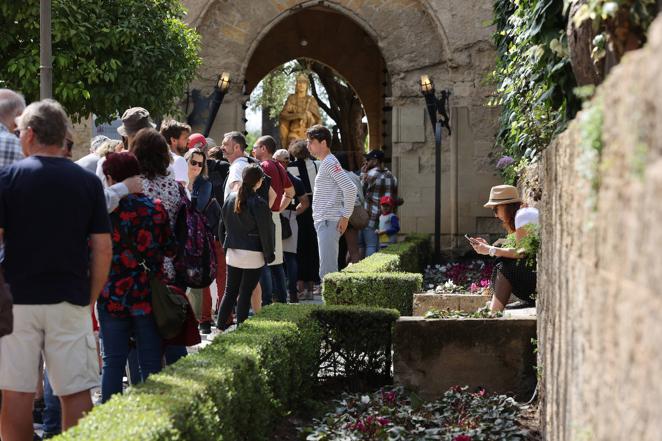 En imágenes, las colas de los turistas extranjeros vuelven a Córdoba