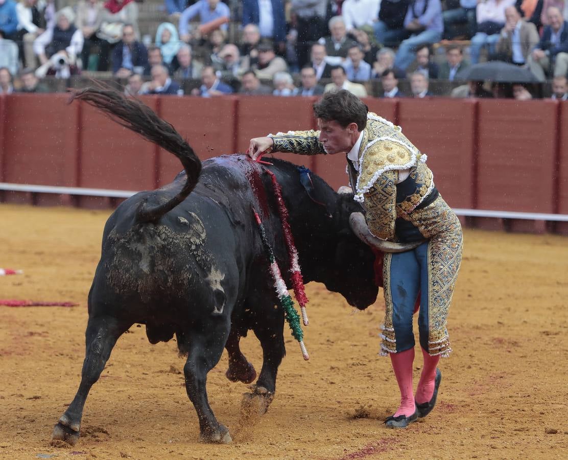 Primera corrida del ciclo continuado de 2022 en la plaza de toros de Sevilla. RAÚL DOBLADO