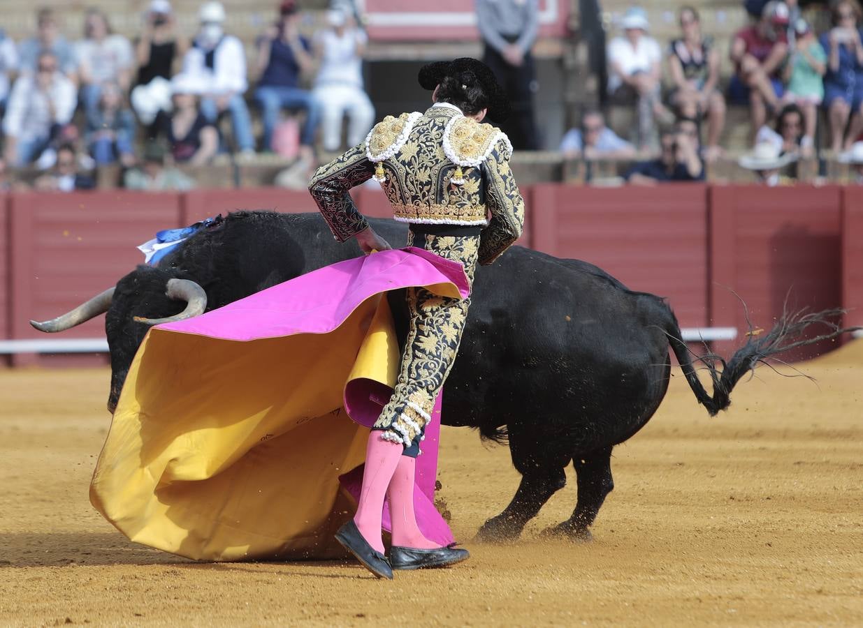 Primera corrida del ciclo continuado de 2022 en la plaza de toros de Sevilla. RAÚL DOBLADO