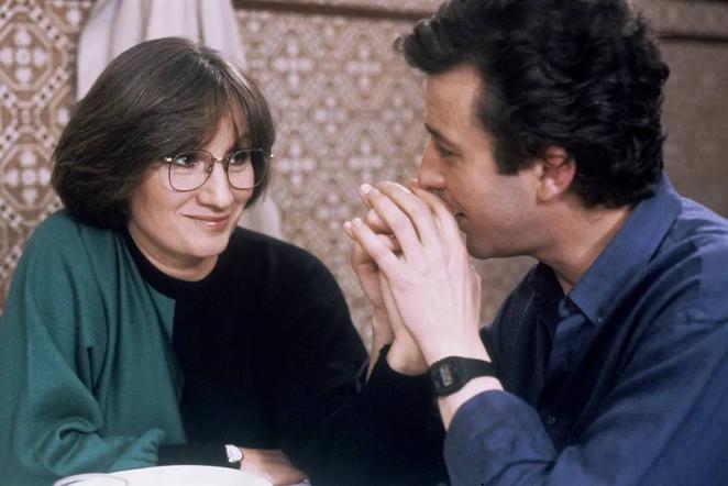 Jandro en 'Segunda enseñanza' (1986). Juan Diego interpretó al director del colegio de la serie de TVE creada y protagonizada por Ana Diosdado. Ambos intérpretes mantenían una relación sentimental.