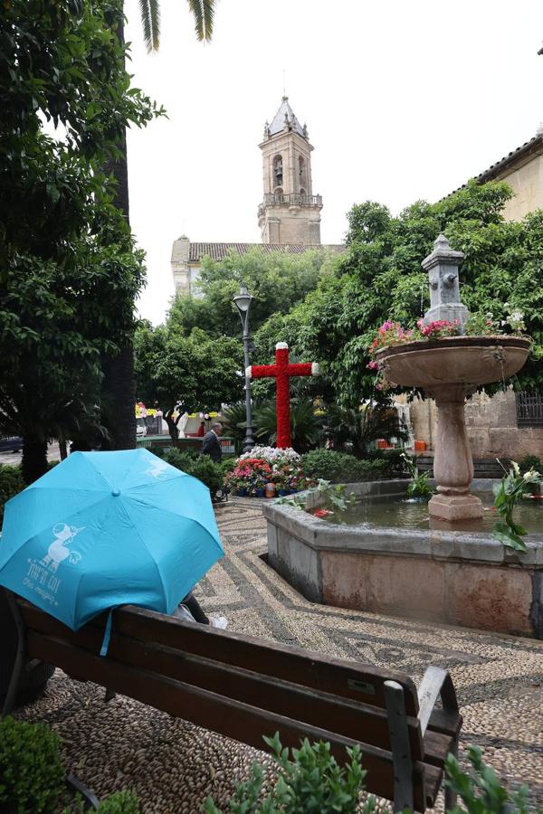 El inicio de las Cruces de Mayo de Córdoba 2022, en imágenes