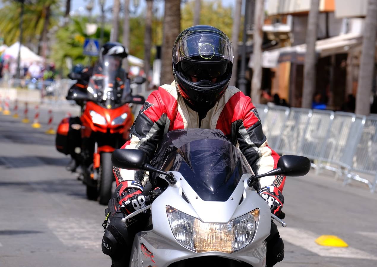 Fotos: Gran ambiente en El Puerto para dar la bienvenida al Gran Premio de Motociclismo