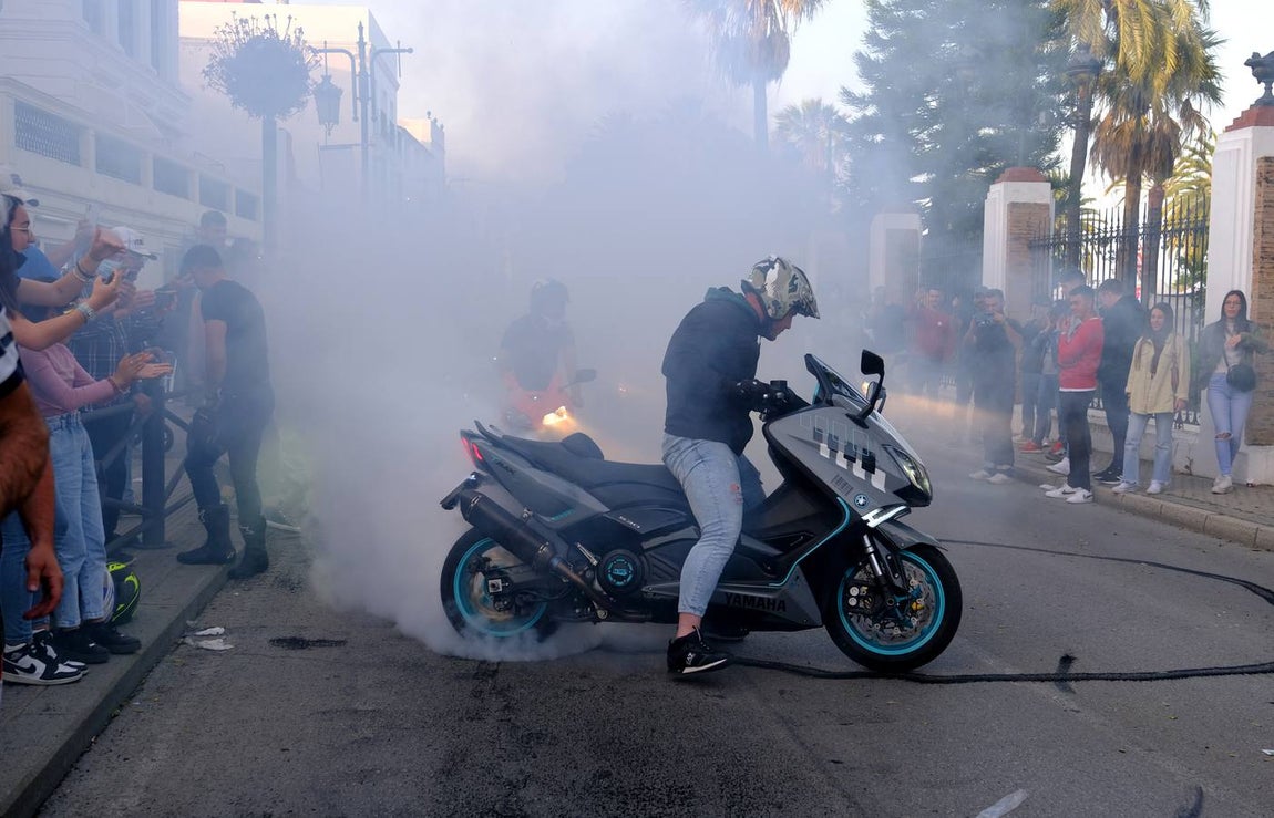 Fotos: Gran ambiente en El Puerto para dar la bienvenida al Gran Premio de Motociclismo