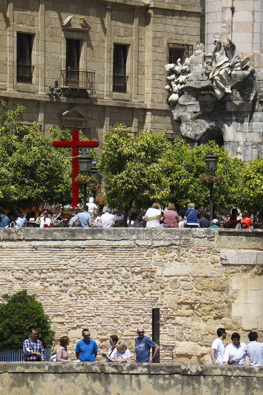 El ambiente turístico en las Cruces de Mayo de Córdoba 2022