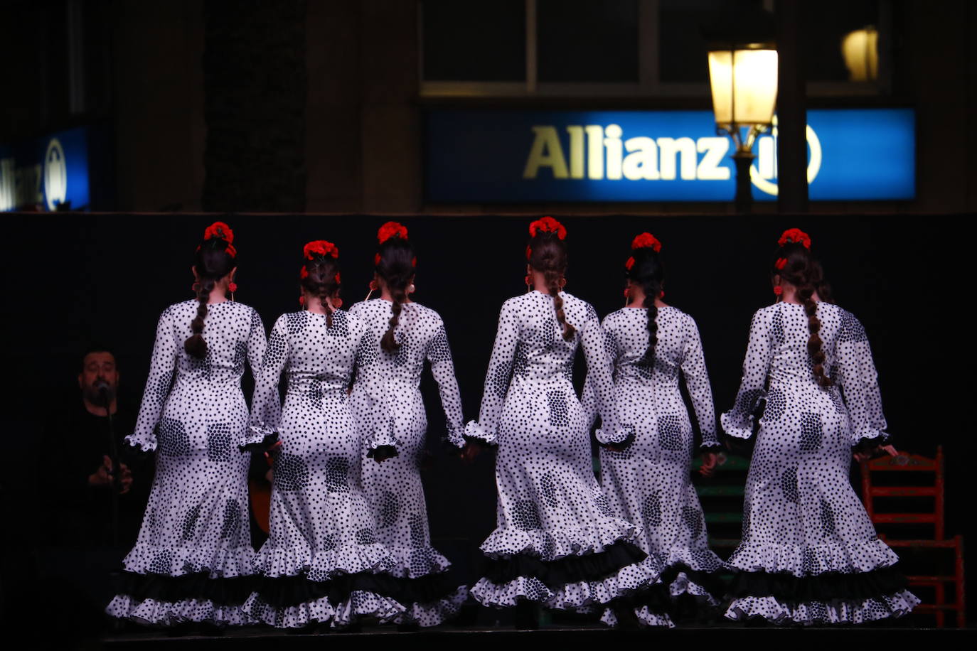 Cruces de Mayo en Córdoba | El vibrante Certamen de Academias de Baile