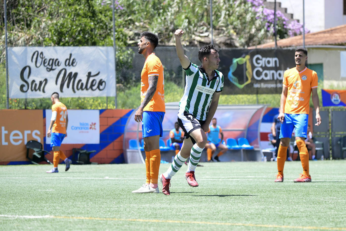 Las brillantes imágenes del Panadería Pulido - Córdoba CF