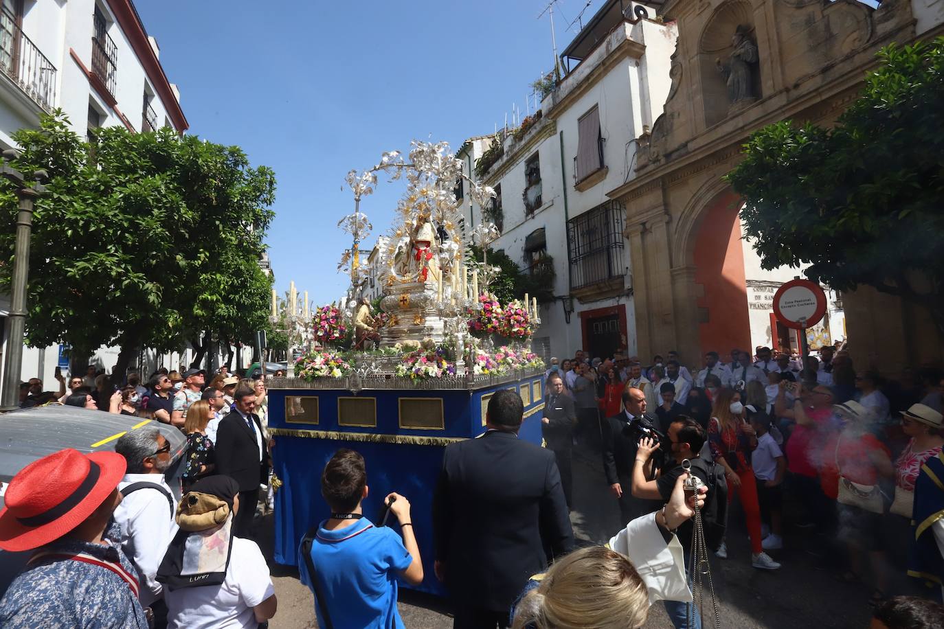 La procesión de la Virgen de la Cabeza en Córdoba, en imágenes