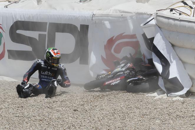 FOTOS: La espectacular caída de Binder en MotoGP Jerez 2022