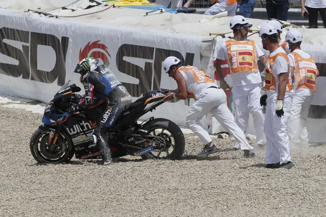 FOTOS: La espectacular caída de Binder en MotoGP Jerez 2022
