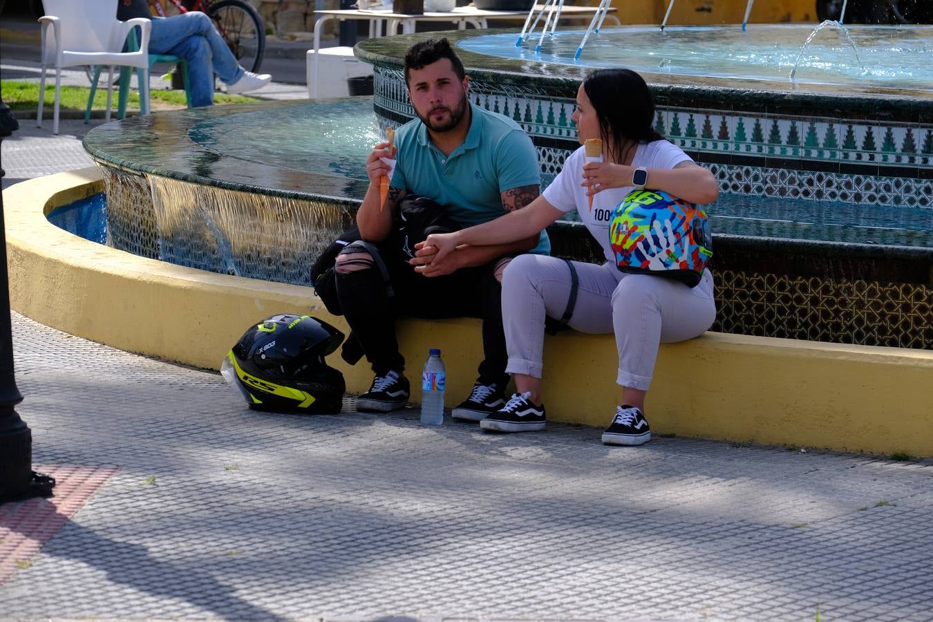 Fotos: muchos moteros resisten en El Puerto para aprovechar el Puente de mayo