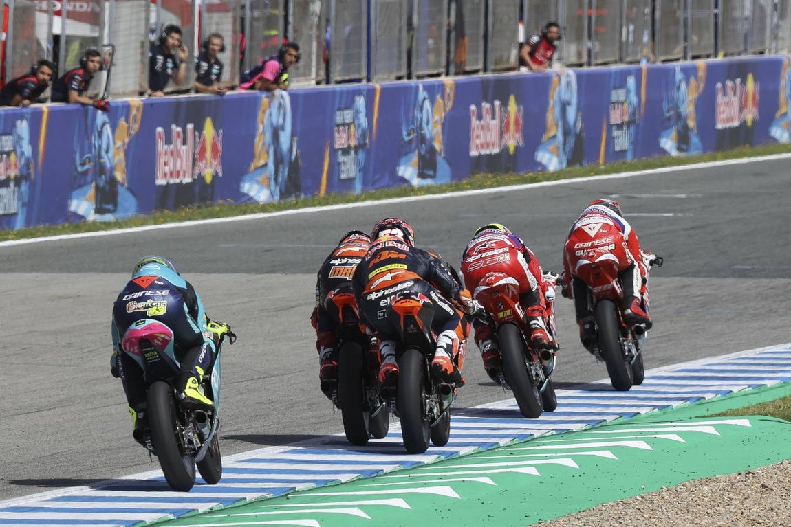 GALERÍA: La carrera de Moto 3 en el Circuito de Jerez