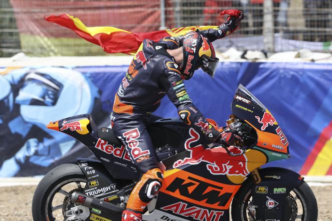 GALERÍA: Las fotos de la carrera de Moto 2 en Jerez