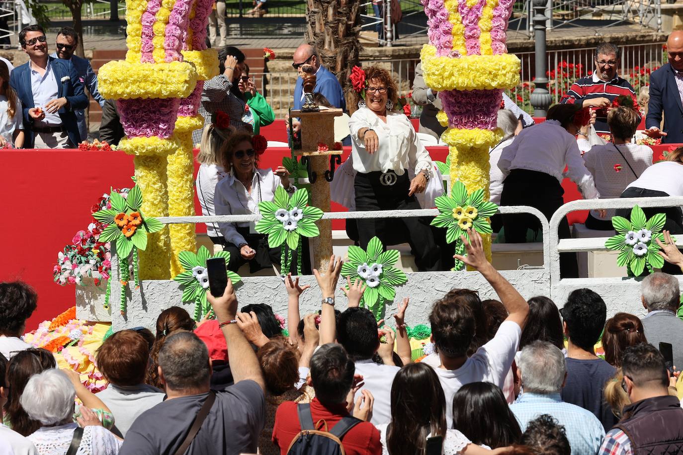 La espectacular Batalla de las Flores de Córdoba 2022, en imágenes