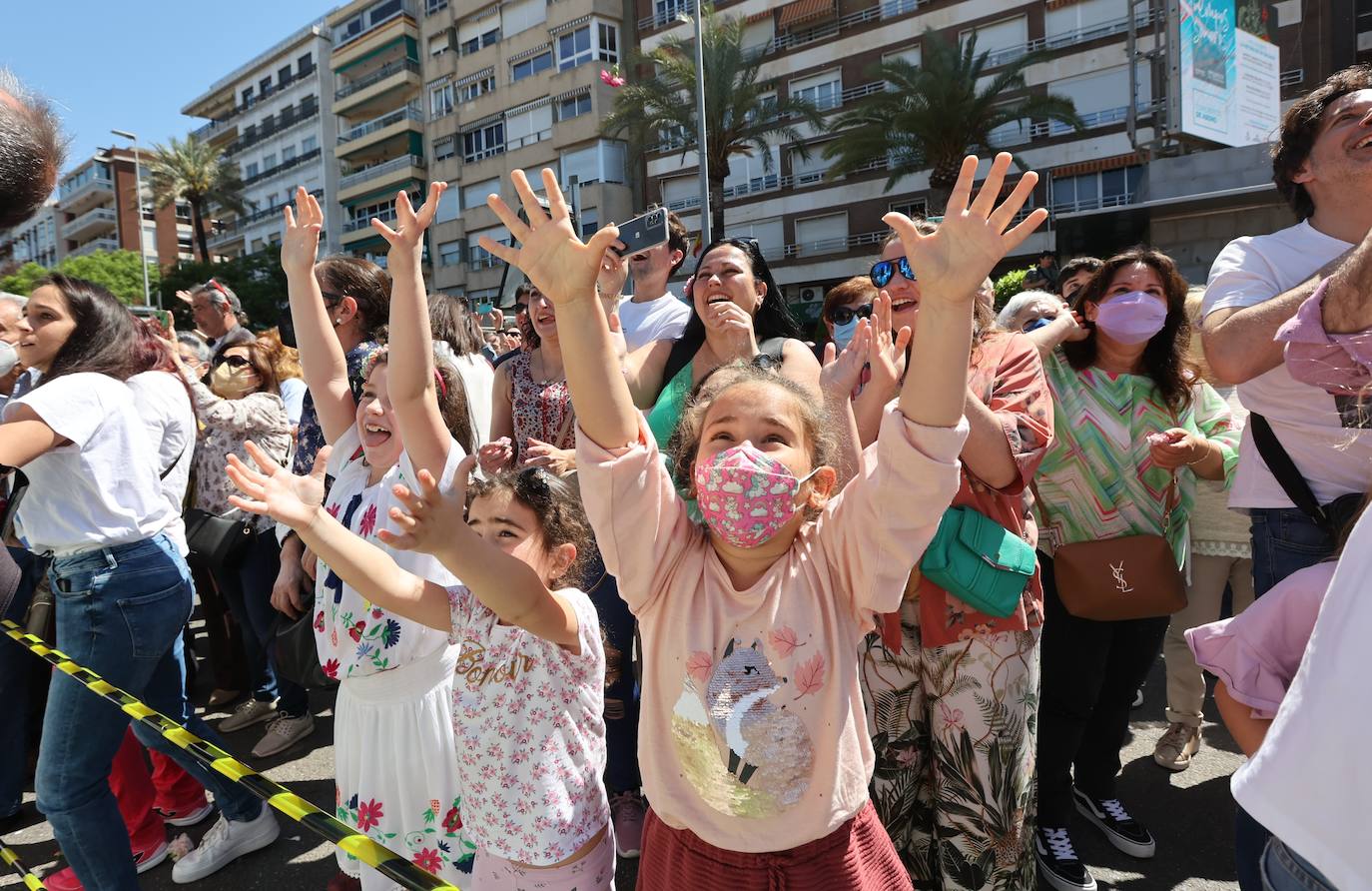 La espectacular Batalla de las Flores de Córdoba 2022, en imágenes