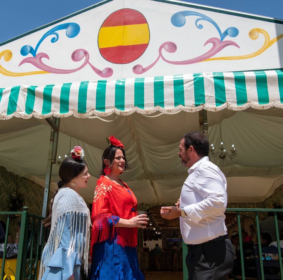 Ambiente durante el viernes de la Feria de Sevilla 2022. CRISTINA GÓMEZ